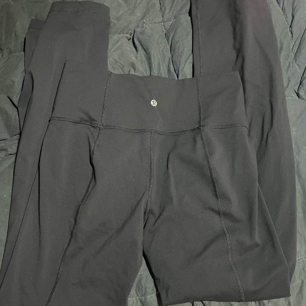 Lululemon black Tall groove 8
